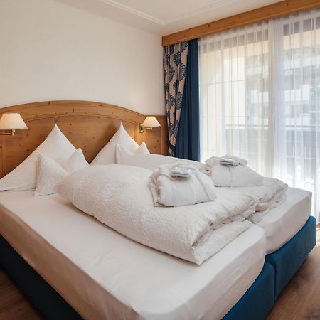 Hotel Garni Alpenruh-Micheluzzi Serfaus Esterno foto