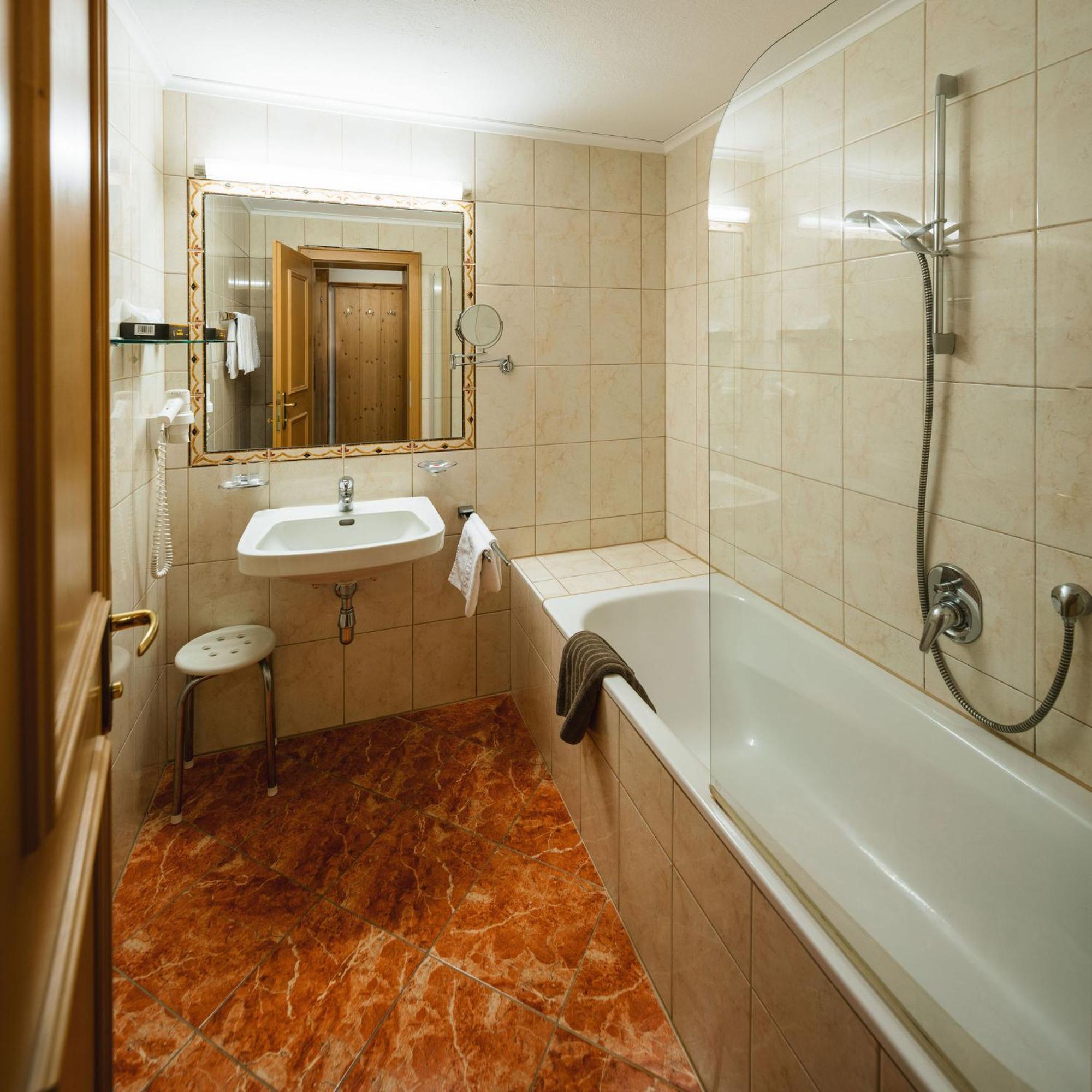 Hotel Garni Alpenruh-Micheluzzi Serfaus Esterno foto