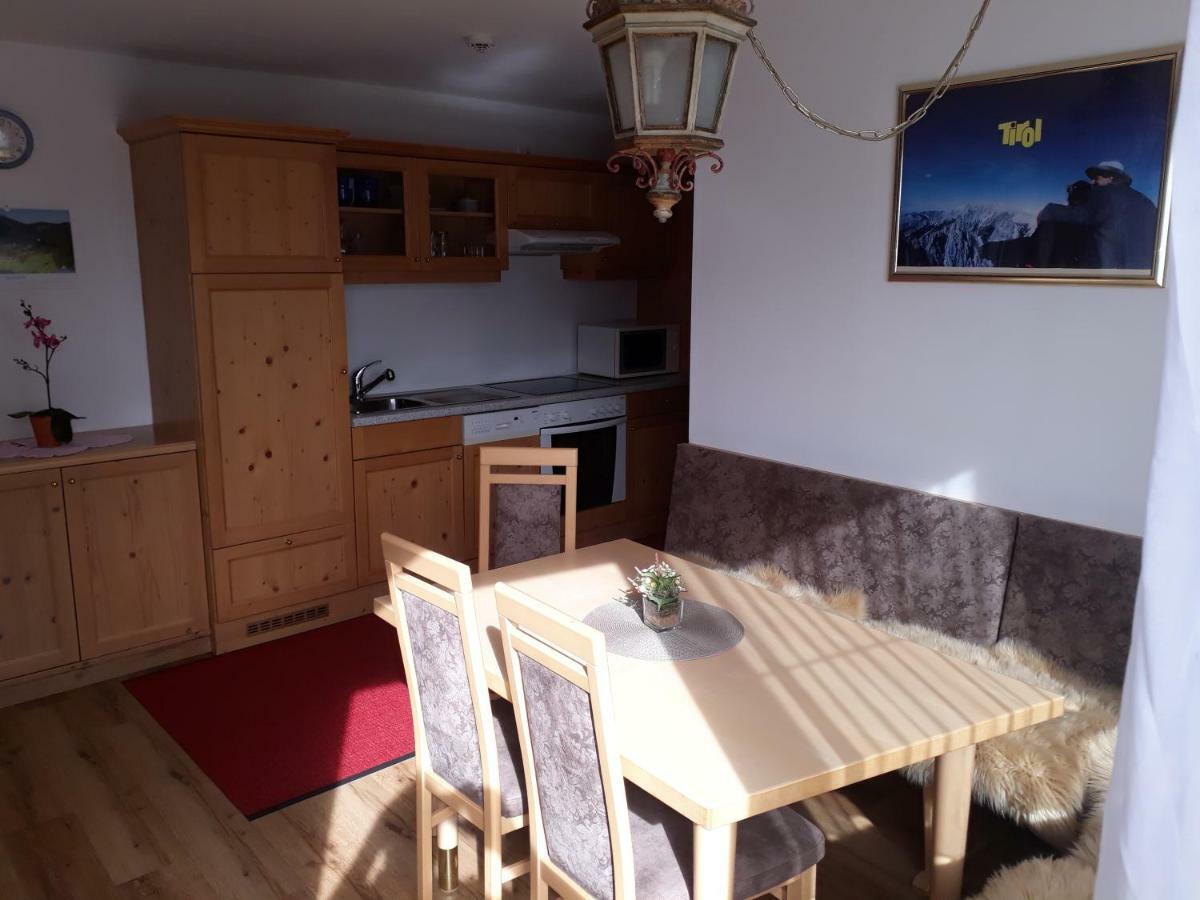 Hotel Garni Alpenruh-Micheluzzi Serfaus Esterno foto
