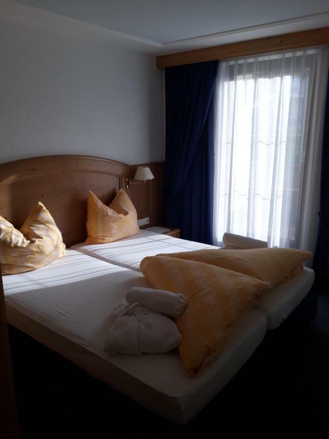 Hotel Garni Alpenruh-Micheluzzi Serfaus Esterno foto